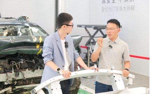星途再次“虐车” 星纪元ET极致豪华安全拆给你看