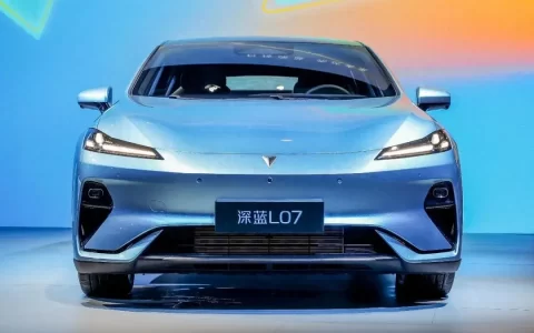 深蓝L07上市后SL03会停产吗？就看邓承浩怎么卷了