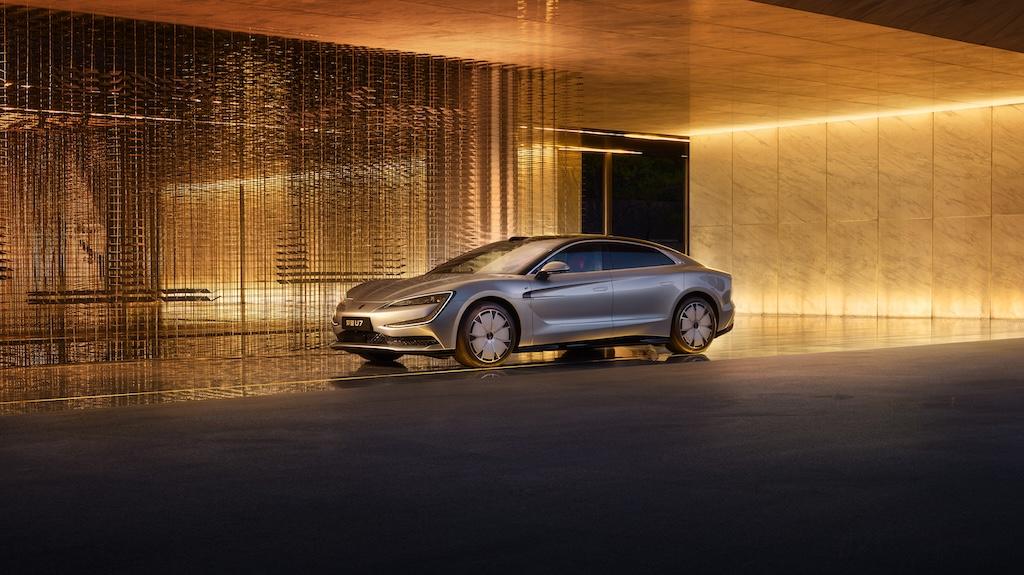 仰望U7 PHEV、EV双旗舰 广州车展开启预售
