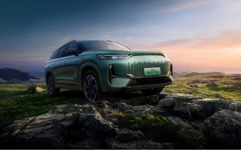 奇瑞2025款风云T10上市，置换厂补一口价16.79万元起