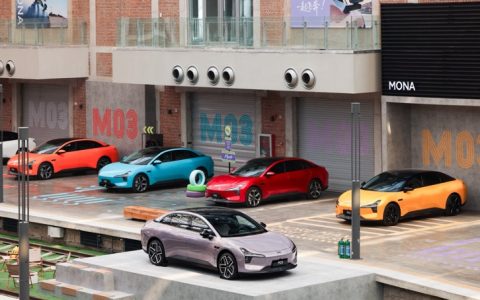同级最强智能辅助驾驶上车，小鹏MONA M03加推4款新版型升级上市