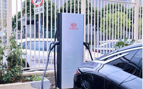 闪充补能体验：汉L唐L“兆瓦闪充”实测充电功率超1000kW