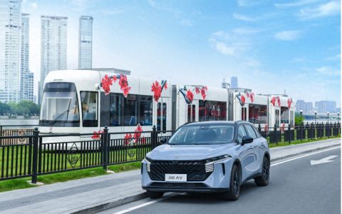 品智出行6.98万起，2026款启辰大V焕新登场