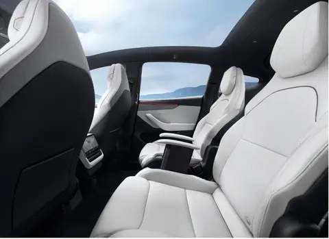 特斯拉发布全新大六座豪华SUV Model Y L，33.9万元起售