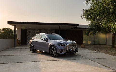 全新纯电GLC SUV全球首发，国产长轴距版本明年上市