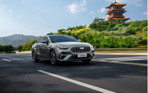 更低油耗更高价值，第5代帝豪 i-HEV智擎混动7.89万元起全球上市