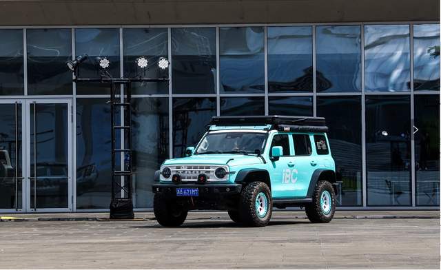 脱胎换骨全面进阶 全新坦克300开启预售 25.98万元起