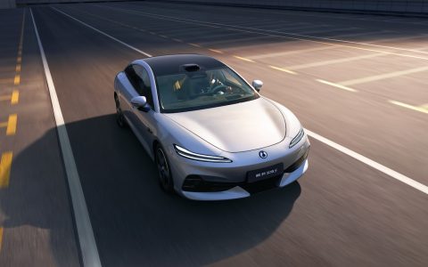 科技豪华智能轿车腾势Z9S正式上市，纯电续航1100km