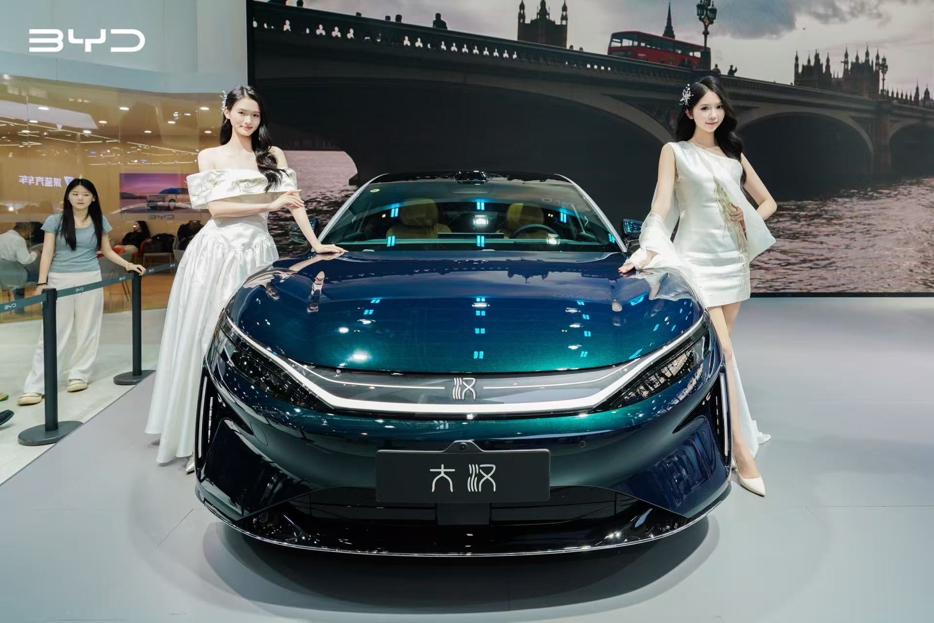 比亚迪大汉携手海狮08共同闪耀2026石家庄车展